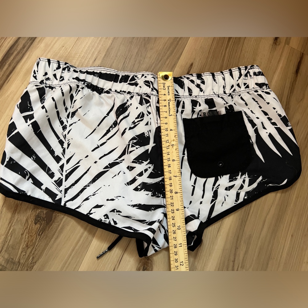 Roxy women’s board shorts